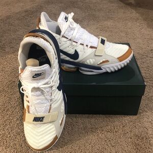 EUC: Lebron XVI. White/Midnight Navy-Ginger. Barely worn. Size 14.